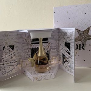 Brand new, limited edition Dior J’Adore Le Petit Theatre Montaigne